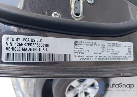 2023 Ram 1500 Classic Tradesman 4X4 6'4 Box z USA, uszkodzony, nr VIN 1C6RR7FG2PS538103